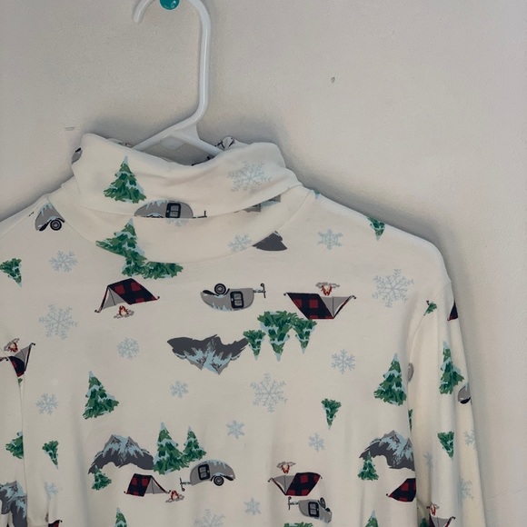 Grandma Winter Turtleneck - Picture 7 of 8